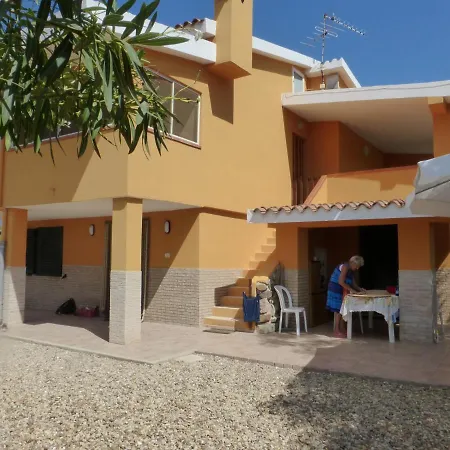 Seaside Marina Casa de Férias Tertenìa